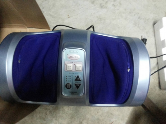 เครื่องนวดแขนนวดเท้าแบบนวดบีดช่วยให้ผ่อนคลายกลัามเนื้อได้ดี เป็นของใหม่