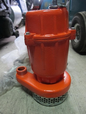 ขายมอเตอร์ปั๊มจุ่มAZUMI JAPAN แท้ของใหม่ครับ ขายมอเตอร์ปั๊มจุ่มAZUMI JAPAN แท้ของใหม่ครับ