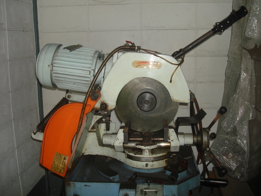 ขายแล้วค่ะ ของดีจริง ๆ มีแค่เครื่องเดียวSOCO เครื่องตัดโลหะมือสองแบบปรับมุมการตัดและองศาได้ (CIR CURLAR COLD SAWS MACHINE FOR CUTTING METAL)