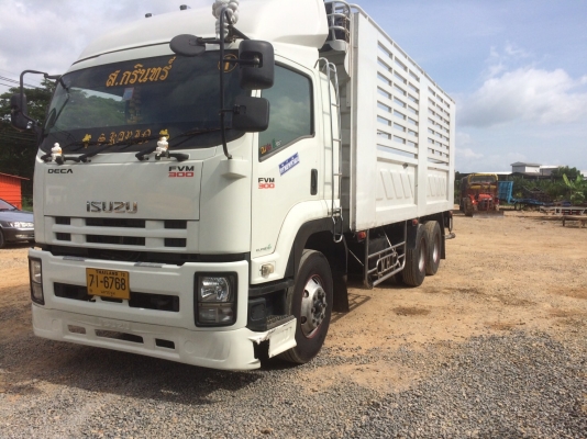 ขาย 10 ล้อ อีซูซุ  FVM 300 แรง ปี 54 ยาว 6.5 ม. สภาพสวยเดิม  จัดแนนท์ได้ครับ สนใจติดต่อ 081-9420141  ,  081-5715326