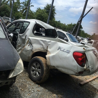 ซากไททั่น เครื่อง2500VG ถอดเเยกขายเป็นอะไหลทุกอย่างทั่งคันมีหลายรุ่นเก๋งเเละกระบะหลายรุ่นเเยกขายทุกคัน ซากไททั่น เครื่อง2500VG ถอดเเยกขายเป็นอะไหลทุกอย่างทั่งคันมีหลายรุ่นเก๋งเเละกระบะหลายรุ่นเเยกขายทุกคัน