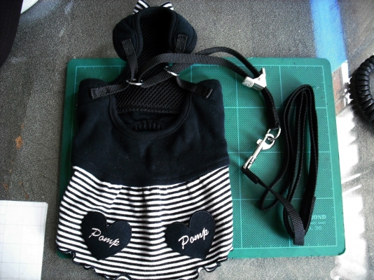 ชุดรัดอกสายจูงสำหรับสุนัขพันธุ์เล็กสีดำ Product by Japan รุ่น 9623 Size 2