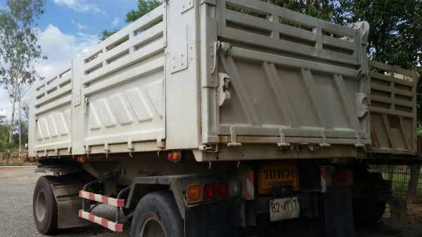 ขายหางสามมิตรหางสองเพลา ปี 49