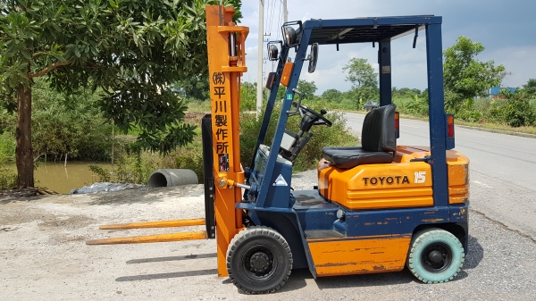 ขายด่วนรถยกTOYOTA 5FG15ยก1.5ตันยกสูง3เมตรยางตัน4เส้นรถนอกเพิ่งนำเข้ามายังไม่เคยใช้งานในเมืองไทยเลย