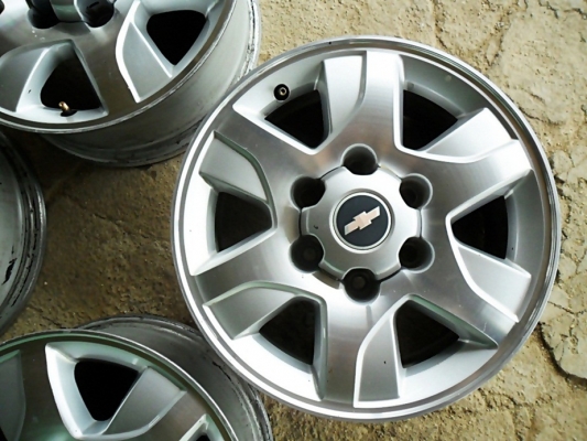 แม็กกระบะขอบ16 แท้ 6รู139 สภาพใหม่ (4วง 4,000)