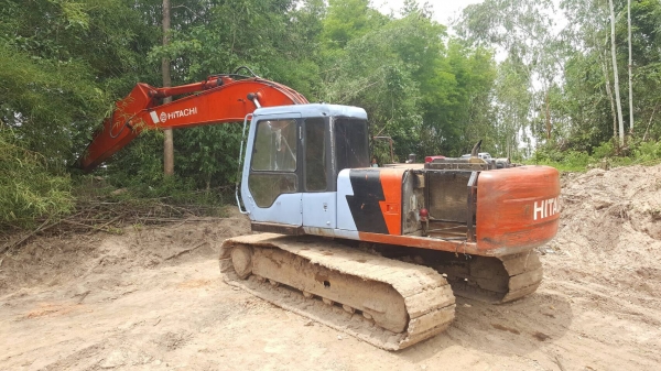 ขาย แบคโฮ HITACHI EX200-2 เอกสารใบซื้อขาย เอวกับช่วงล่างดี เครื่องหลวมทำงานมีโหลด ขายตามสภาพครับ ขาย แบคโฮ HITACHI EX200-2 เอกสารใบซื้อขาย เอวกับช่วงล่างดี เครื่องหลวมทำงานมีโหลด ขายตามสภาพครับ
