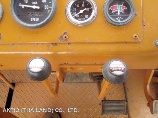 ขายรถบด9ล้อยาง  TS7409 ปุ๋ย 085-0221939