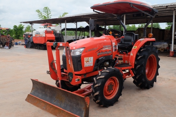 ขายรถไถรุ่น L3608sp ดาวน์ 10,000 บาท พร้อมใบมีด ผานพรวน มีเอกสารพร้อมโอน รถสวยพร้อมใช้งาน ขายรถไถรุ่น L3608sp ดาวน์ 10,000 บาท พร้อมใบมีด ผานพรวน มีเอกสารพร้อมโอน รถสวยพร้อมใช้งาน