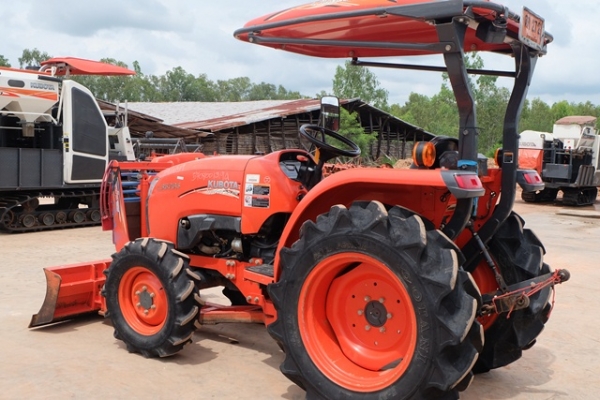 ขายรถไถรุ่น L3608sp ดาวน์ 10,000 บาท พร้อมใบมีด ผานพรวน มีเอกสารพร้อมโอน รถสวยพร้อมใช้งาน ขายรถไถรุ่น L3608sp ดาวน์ 10,000 บาท พร้อมใบมีด ผานพรวน มีเอกสารพร้อมโอน รถสวยพร้อมใช้งาน