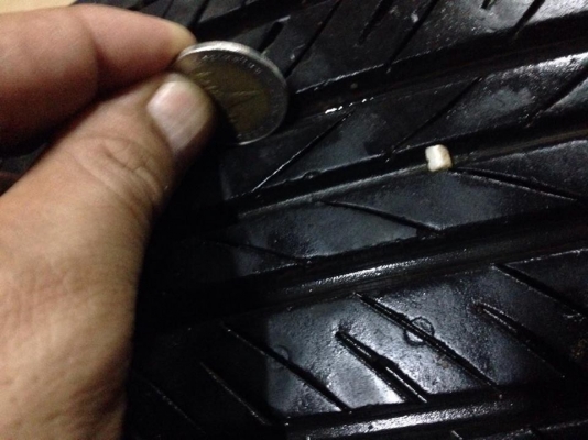 ล้อเบนซ์ขอบ 16 ของแท้เยอรมันพร้อมยางสภาพดีๆ 12,000 ล้อเบนซ์ขอบ 16 ของแท้เยอรมันพร้อมยางสภาพดีๆ 12,000