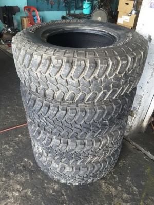 Deestone MT 265/75/16 ปลายปี14 สภาพสวยๆ 1ชุด