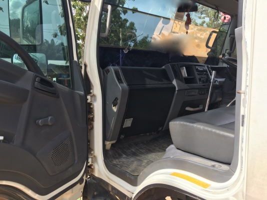 รถอีซุซุ 6 ล้อดั้ม NPR 150 แรงม้า ปี 53. , ( รถวิ่ง 19x,xxx กม. )        สนใจติดต่อ  081 - 6079515