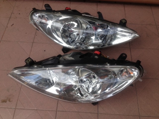 ไฟหน้า PEUGEOT 307 T5 เก่าญี่ปุ่นเเท้หลอดครบสภาพสวยใสๆคู่ละ ไฟหน้า PEUGEOT 307 T5 เก่าญี่ปุ่นเเท้หลอดครบสภาพสวยใสๆคู่ละ