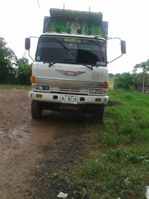 ขาย10ล้อดัมพ์2เพลา เครื่องHINO HO7C185 แชชซีสวยเครื่องดี เอกสารเล่มทะเบียนครบพร้อมโอน