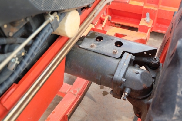 ขายรถไถรุ่น L4708sp ดาวน์ 20,000 บาท พร้อมใบมีด ผานพรวน มีเอกสารพร้อมโอน รถสวยพร้อมใช้งาน