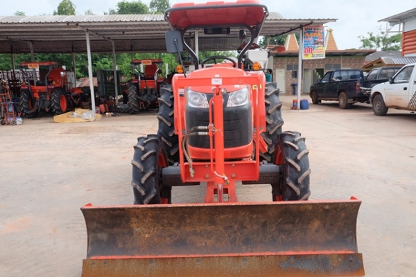 ขายรถไถรุ่น L4708sp ดาวน์ 20,000 บาท พร้อมใบมีด ผานพรวน มีเอกสารพร้อมโอน รถสวยพร้อมใช้งาน