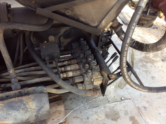 ขาย HIAB 175-3 เก่านอกพร้อมใช้ ขนาดยก 6.3ตันเมตร ยืดสุด 9.8 เมตร