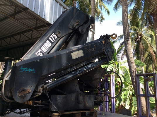 ขาย HIAB 175-3 เก่านอกพร้อมใช้ ขนาดยก 6.3ตันเมตร ยืดสุด 9.8 เมตร