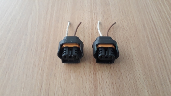 ปลั๊กขั้วหลอดไฟ HB3 มือสองจากญี่ปุ่น ปลั๊กขั้วหลอดไฟ HB3 มือสองจากญี่ปุ่น