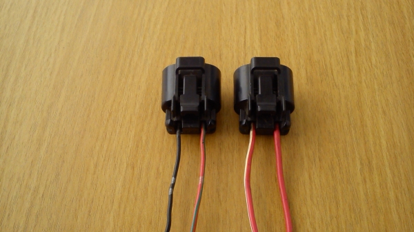 ปลั๊กขั้วหลอดไฟ HB3 มือสองจากญี่ปุ่น