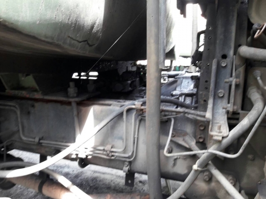 รถอีซูซุ 10 ล้อ บรรรทุกน้ำมัน / เปลื่ยนเครื่อง 230 แรงม้า. ปี 39.  ( ขาย แม่ , ลูก. )  ,  ( มี ขาย 2 คัน. )      สนใจติดต่อ  081 - 6079515