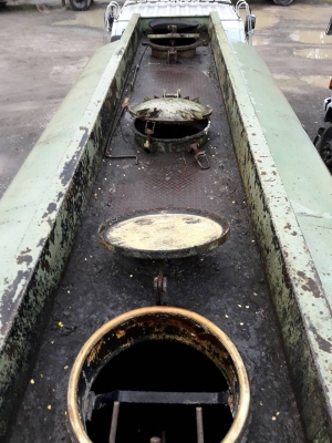 รถอีซูซุ 10 ล้อ บรรรทุกน้ำมัน / เปลื่ยนเครื่อง 230 แรงม้า. ปี 39.  ( ขาย แม่ , ลูก. )  ,  ( มี ขาย 2 คัน. )      สนใจติดต่อ  081 - 6079515