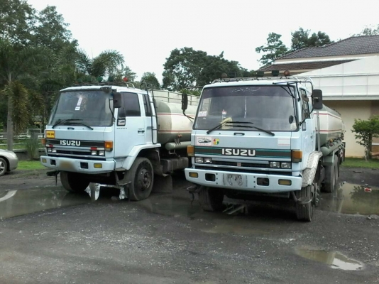 รถอีซูซุ 10 ล้อ บรรรทุกน้ำมัน / เปลื่ยนเครื่อง 230 แรงม้า. ปี 39.  ( ขาย แม่ , ลูก. )  ,  ( มี ขาย 2 คัน. )      สนใจติดต่อ  081 - 6079515
