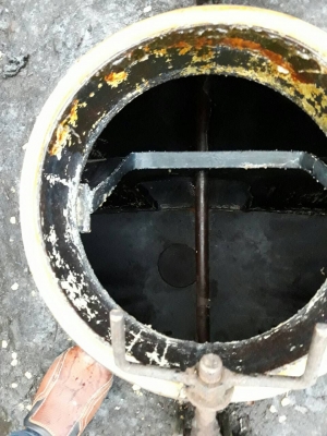 รถอีซูซุ 10 ล้อ บรรรทุกน้ำมัน / เปลื่ยนเครื่อง 230 แรงม้า. ปี 39.  ( ขาย แม่ , ลูก. )  ,  ( มี ขาย 2 คัน. )      สนใจติดต่อ  081 - 6079515