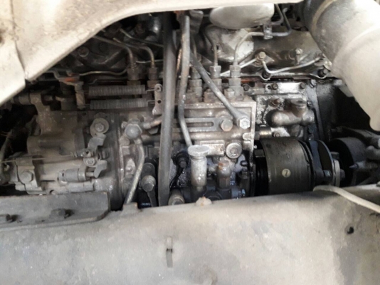 รถอีซูซุ 10 ล้อ บรรรทุกน้ำมัน / เปลื่ยนเครื่อง 230 แรงม้า. ปี 39.  ( ขาย แม่ , ลูก. )  ,  ( มี ขาย 2 คัน. )      สนใจติดต่อ  081 - 6079515