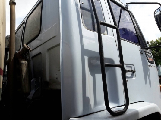 รถอีซูซุ 10 ล้อ บรรรทุกน้ำมัน / เปลื่ยนเครื่อง 230 แรงม้า. ปี 39.  ( ขาย แม่ , ลูก. )  ,  ( มี ขาย 2 คัน. )      สนใจติดต่อ  081 - 6079515