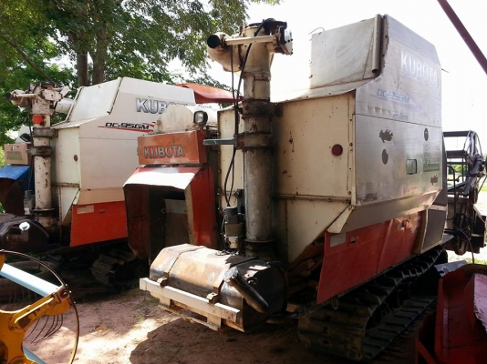 ขายแพ็คคู่รถเกี่ยวKUBOTA DC95 ขายถูก2คัน 550000 เอกสารเล่มทะเบียนพร้อมโอน ราคา550,000 สนใจโทร 090-8588220คุณนะ 093-3258446คุณบิว หรือเข้าดูสินค้าอื่นๆได้ที่ www.narong2truck.com หรือ www.truck.in.th/498 หรือเพจFacebook ณรงค์ ซื้อขายรถมือสอง (เว็บไซต์ส่วนต