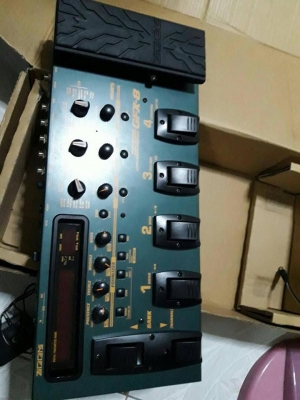 (ลดราคาให้มาไวไปไวครับ) เอฟเฟคกีต้าร์ Zoom GFX-8 สภาพใหม่เลยครับ (ลดราคาให้มาไวไปไวครับ) เอฟเฟคกีต้าร์ Zoom GFX-8 สภาพใหม่เลยครับ