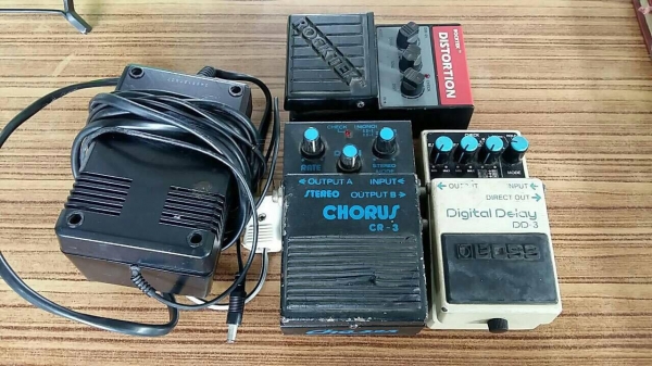 ลำโพง Boss สวยๆ คู่ 5,000 เท่านั้นครับ รีบมารับไปได้เลย