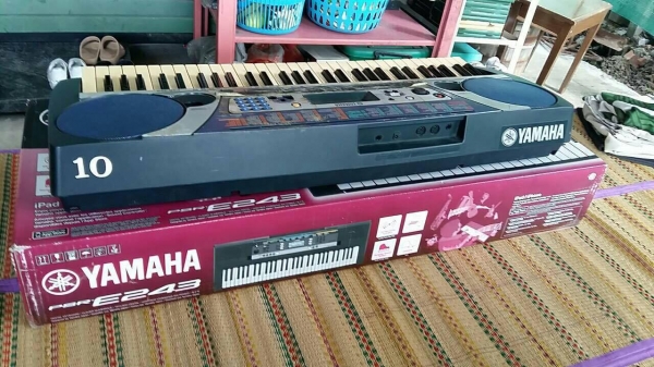 คีร์บอร์ด yamaha ราคาสบายๆ รับไปใช้ชิวๆครับ คีร์บอร์ด yamaha ราคาสบายๆ รับไปใช้ชิวๆครับ