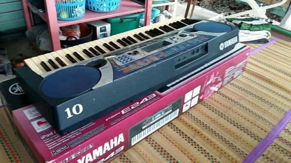 คีร์บอร์ด yamaha ราคาสบายๆ รับไปใช้ชิวๆครับ คีร์บอร์ด yamaha ราคาสบายๆ รับไปใช้ชิวๆครับ