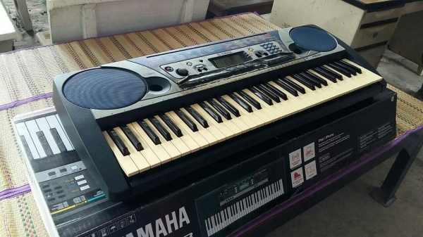 คีร์บอร์ด yamaha ราคาสบายๆ รับไปใช้ชิวๆครับ