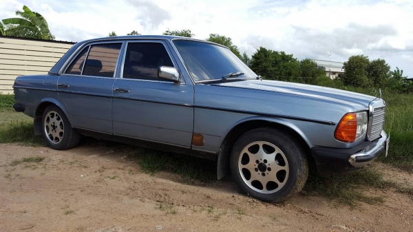 ขายรถ BENZ รุ่น 300 D