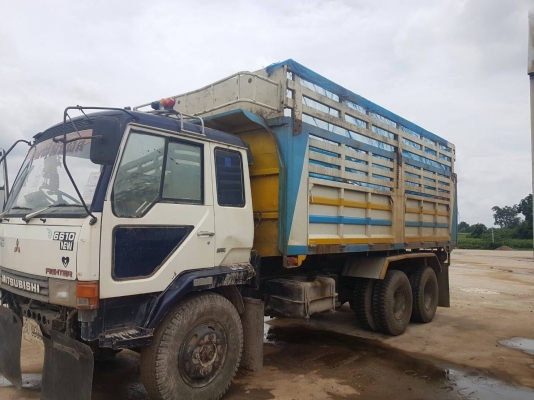 10ล้อ2เพาดั้มไอ้หลง FN526M เครื่อง6D17โบอินเตอร เกียรอีตัน เครื่องดีพร้อมไช้เอกสารพร้อมโอนง