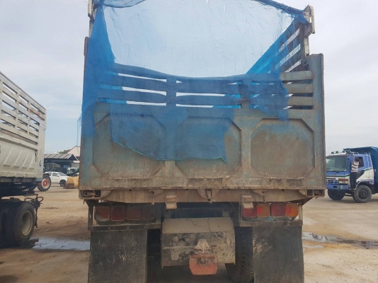 10ล้อ2เพาดั้มไอ้หลง FN526M เครื่อง6D17โบอินเตอร เกียรอีตัน เครื่องดีพร้อมไช้เอกสารพร้อมโอนง