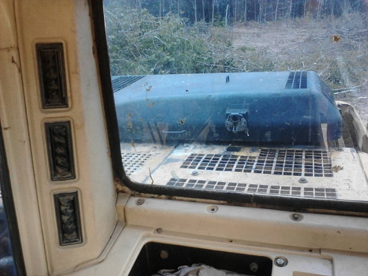 รถแบคโฮ  CAT  320B.    สนใจติดต่อ  081 - 6079515