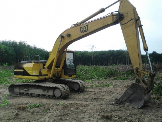 รถแบคโฮ  CAT  320B.    สนใจติดต่อ  081 - 6079515