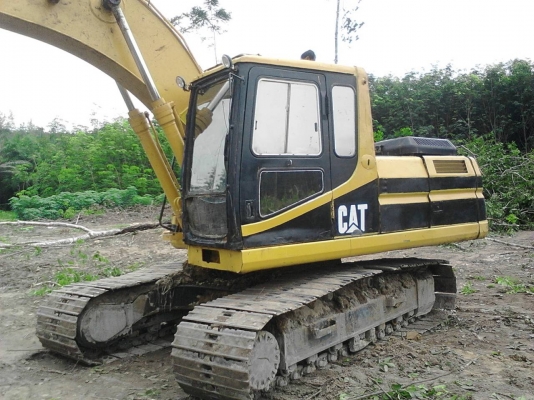 รถแบคโฮ  CAT  320B.    สนใจติดต่อ  081 - 6079515