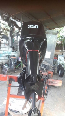 ขายเครื่องเมอร์คิวรี่250hp2จังหวะ พร้อมใช้งานต้องมาลองกับตัวครับจะติดเครื่องให้ดูติดง่ายเสียงเดินเงียบเดินเบา ขาย 125000 บาท ใครที่ชอบแรงๆตัวนี้เลย