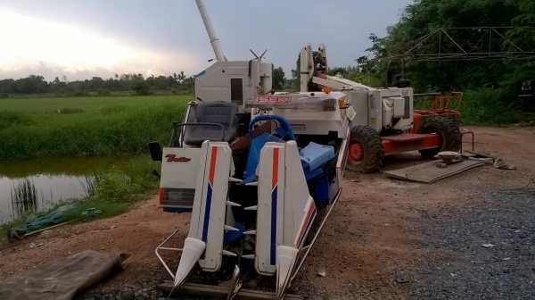 รถเกี่ยวข้าว ISEKI 17.7แรง เก่าญีปุ่น ทำงานแค่ 370 ชั่วโมง รถเกี่ยวข้าว ISEKI 17.7แรง เก่าญีปุ่น ทำงานแค่ 370 ชั่วโมง