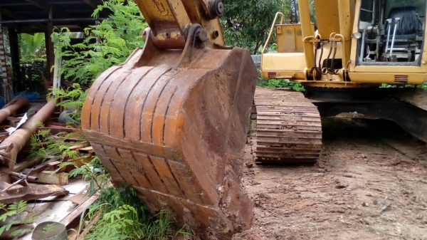 ขาย 575,000 KOBELCO sk 200-3 เครื่องดี ปั้มแรง ไฟฟ้าตัด รถสวยพร้อมใช้ 090-772-3710 090-772-3708