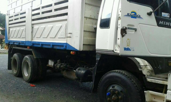 10 ล้อดั้ม 260 แรง HINO FM2KNLD สภาพดี สวยใช้ได้ เล่มพร้อม