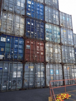 ตู้คอนเทรนเนอร20ฟุตสภาพตามการไช้งานราคาถูกจำนวนมาก