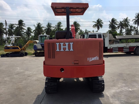 รถขุด IHI IS30GX ทำสีใหม่ นำเข้า มือสองญี่ปุ่น