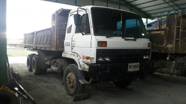 ขาย10ล้อนิสสันUD 2เพลาดั้ม ขาย10ล้อนิสสันUD 2เพลาดั้ม