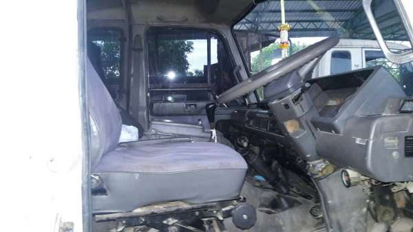 ขาย10ล้อนิสสันUD 2เพลาดั้ม ขาย10ล้อนิสสันUD 2เพลาดั้ม